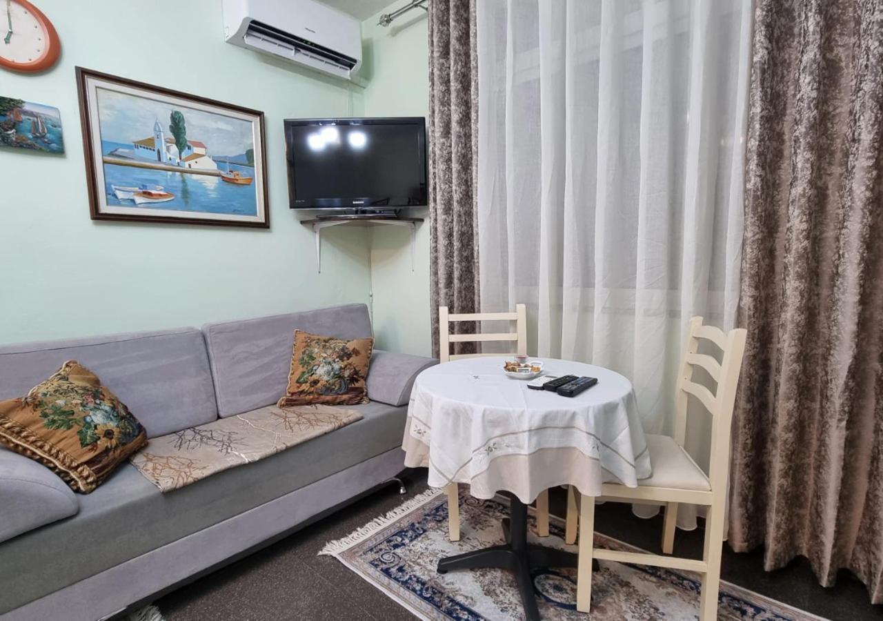 Edis's Corner Appartement